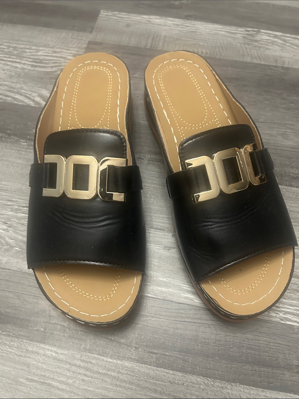 Source Unknown Black Slide Sandals with Gold Buckle
